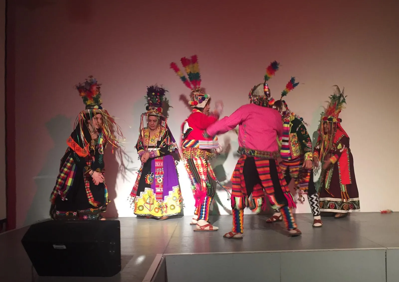 Verschiedene Tänze 6