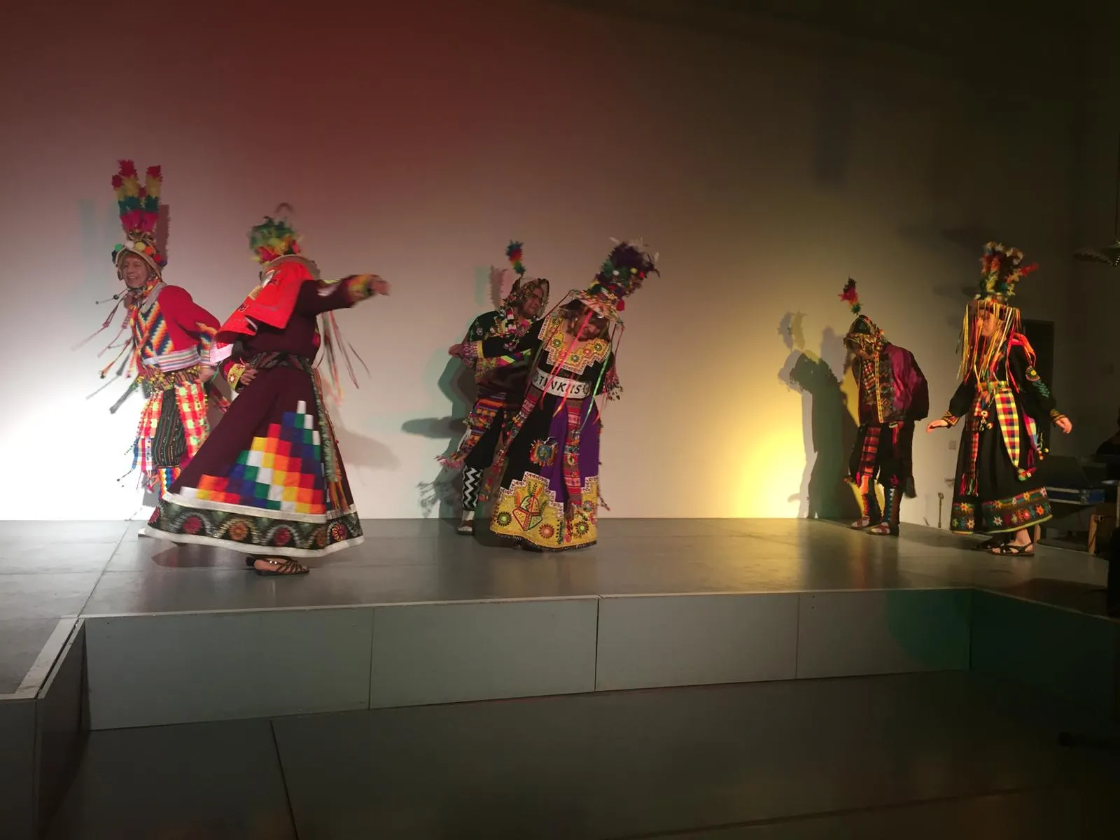 Verschiedene Tänze 7