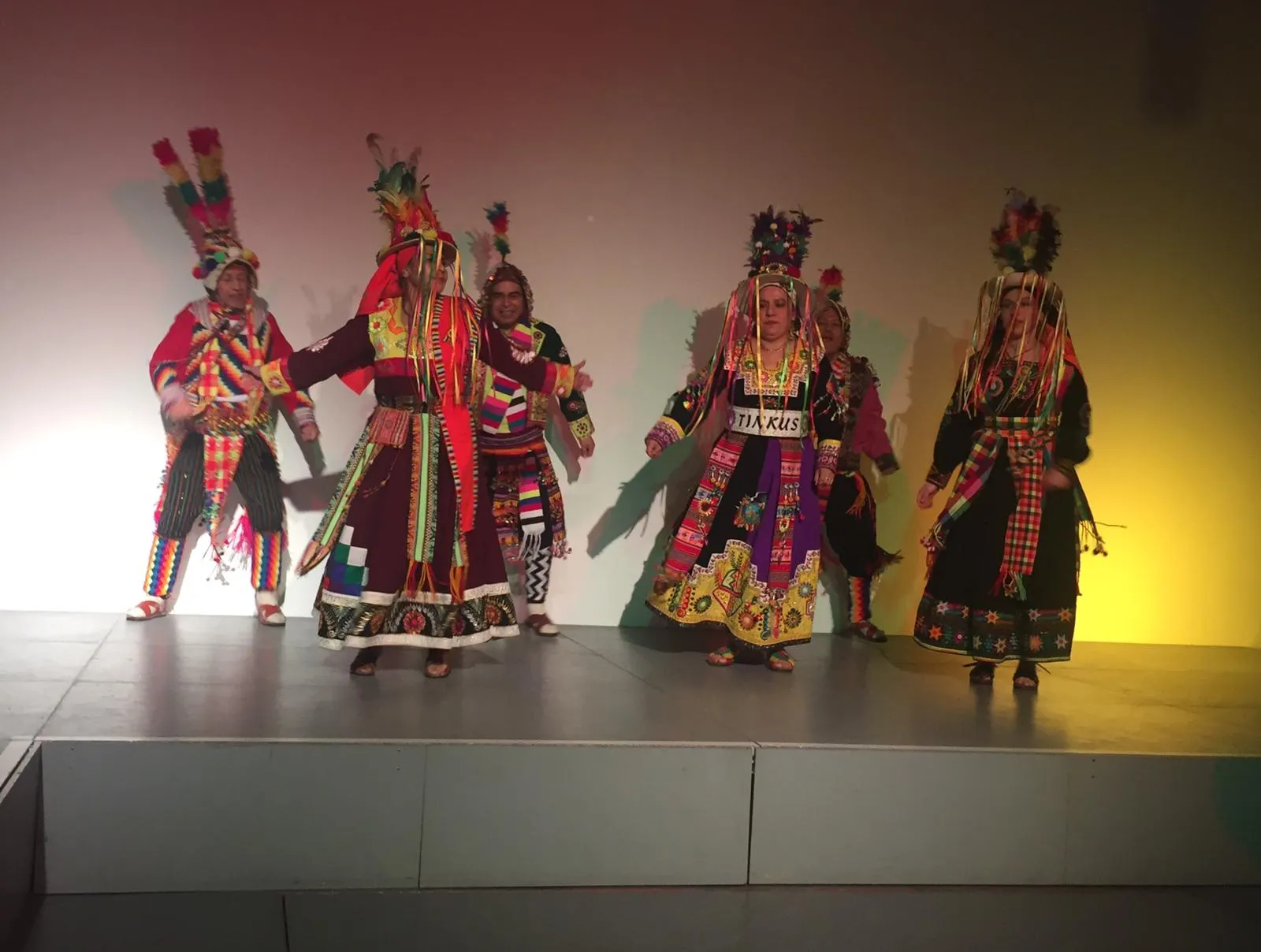 Verschiedene Tänze 8