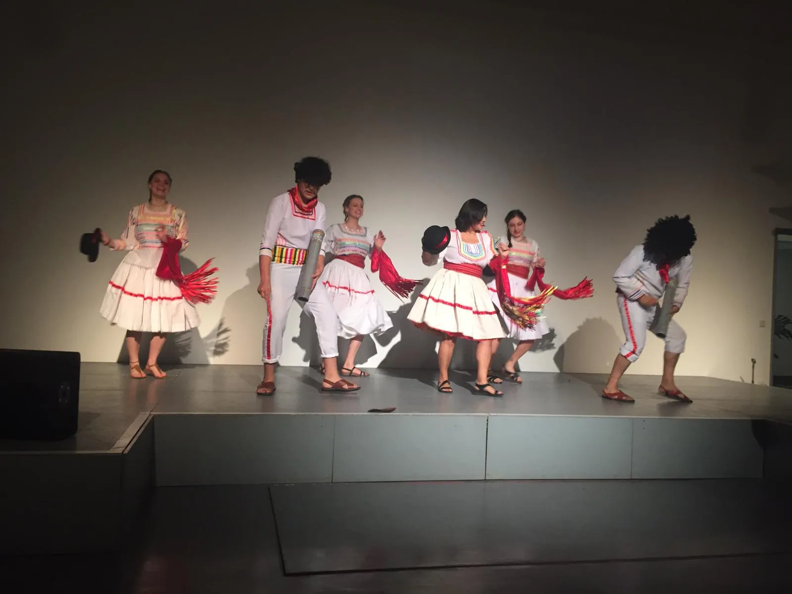 Verschiedene Tänze 10